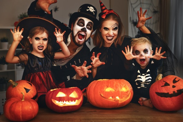 Halloween-famille-plaisir.jpeg